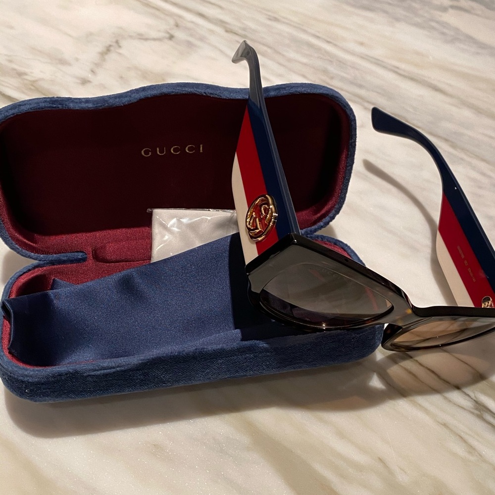 Gucci Sunglasses LIKE NEW
